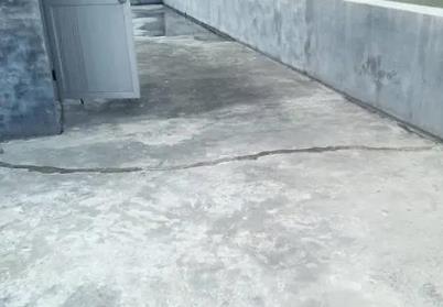 滦南楼顶漏水维修公司分享下如何解决卫生间隐蔽部位漏水的问题?